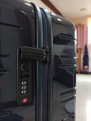 Horizn Studios H7 硬殼行李箱．可參考Rimowa．新秀麗 Samsonite．美國旅行者 AT．萬國