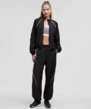 Lululemon License to Train Lightweight Jacket - Size 6 Retail $148 Black