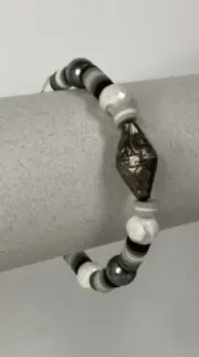 Howlite glass beaded silver bracelet white grey unisex