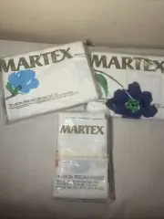 Martex No Iron Percale (2) Twin Flat Sheets (3) Pillow Cases - Cut Flowers