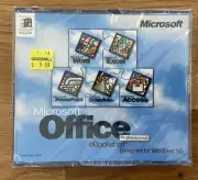 Microsoft Office & Bookshelf Designed for Windows 95 w CD and Key Sealed New
