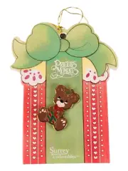Vintage Pin Precious Moments Surrey Collectibles Christmas Bear Presents