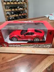 Bburago - 18-26000 - Race + Play - Enzo Ferrari F12tdf- Scale 1:24 - Red