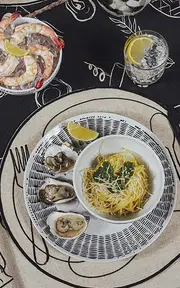 [Misette] Set-of-Four Line Drawing Porcelain Dinner Plates