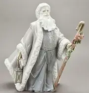 Lladro 1904 Santa Claus Messenger Retired Porcelain Figurine Base Incluided New