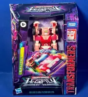 ELITA-1 Transformers LEGACY Generations DELUXE CLASS Takara CYBERTRONIAN CAR
