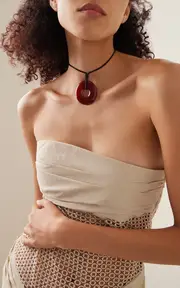 [Ben-Amun] Exclusive Cornlian Donut Leather Necklace
