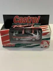 CLASSIC CARLECTABLES 1011-2 LARRY PERKINS CASTROL RACING COMMODORE 1/43 SCALE.