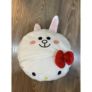 Hello Kitty + Line兔兔小抱枕