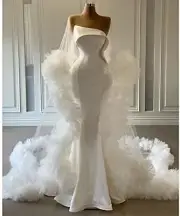 GREOENEL AMOR Wedding Dresses Tiered Cape Back Fashion Lush Mermaid Bridal Dress
