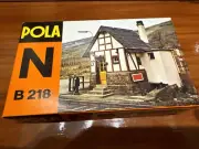 GREAT SHAPE! POLA "N" B-218 Gauge Train Station Model Bahnwärterhaus W. German
