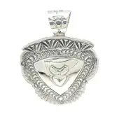 Delayne Reeves Navajo Arrowhead Shield Pendant Sterling Silver Handmade Design