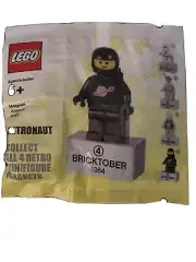 *EXCLUSIVE* Lego Magnet Astronaut Bricktober 1984. New. Never Opened. Number 4/4