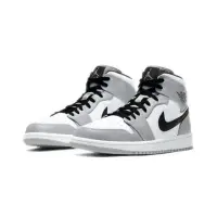 在飛比找momo購物網優惠-【NIKE 耐吉】Air Jordan 1 Mid Ligh