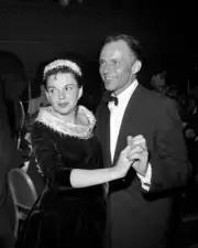 Frank Sinatra dancing with Judy Garland 1950's Candid Legends 16x20 Poster