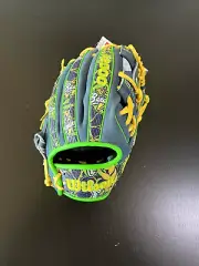 Savannah Bananas Hawaiian Wilson A2000 Glove Exclusive WBW102220115