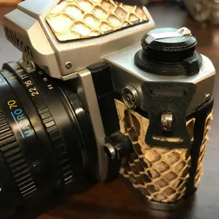 BEAGLE (老相機用 背帶扣環) 真皮墊+三角環  PEN Leica Yashica Rollei -台灣製