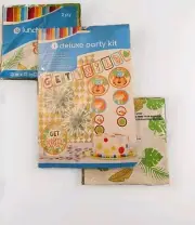 Jungle Party Deluxe Party Kit Get Wild Theme 2 Napkins Birthday Celebration Lot