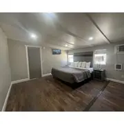 Apex Inn