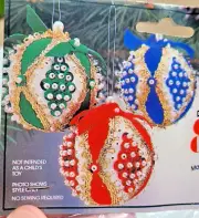 THL Crafts MINI EMPRESS Makes 3 PRETTY! Vtg Sequin Bead Christmas Ornament Kit