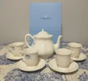 WEDGWOOD NWT Queen's Ware Teapot Set, 4 Tea Cups & Saucers