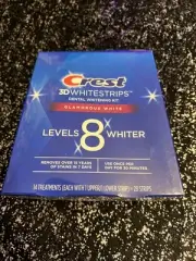 CREST 3D WHITESTRIPS - GLAMOROUS WHITE LEVELS 8 WHITER, NEW, EXP 2026/01/21