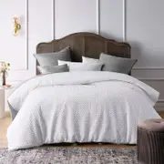 Accessorize Dotty Clip Jacquard White Quilt Cover Set