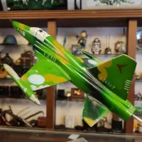 在飛比找蝦皮購物優惠-⧔ 榮香閣舊物傢俬 ⧕ 國軍F-5E戰機模型