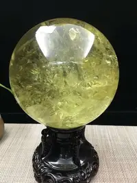 在飛比找Yahoo!奇摩拍賣優惠-幸運星天然水晶  天然巴西黃水晶球14.8cm 紫晶綠千層幽