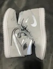 New Jordan 1 Zoom CMFT Metallic Silver (W) Size 7 (CT0979-003)