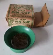 Vintage NOS Vogue Aqua Pin-Cup Green Flower Frog Beagle Mfg Co