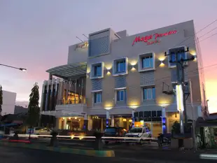 米加珍寶飯店Mega Permata Hotel