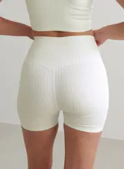 [aim'n] Off-White Ribbed Midi Biker Shorts