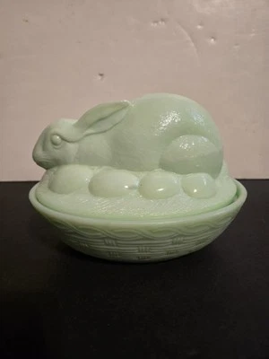 Vintage Fenton Jadeite Jade Glass Bunny Rabbit on Eggs Martha Stewart