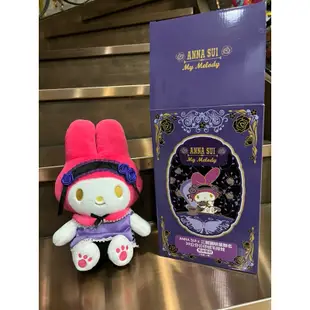 ［現貨當日出貨］🚚ANNA SUI x 三麗鷗明星聯名 公仔 存錢筒 電腦包 滑鼠墊 娃娃 化妝包 跨界聯名 限定收藏