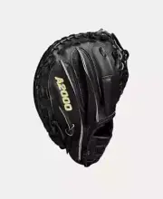WILSON A2000 M32 CATCHERS MITT