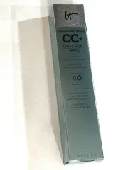 it Cosmetics CC MEDIUM Oil-Free Matte SPF 40 Poreless Finish Full Coverage