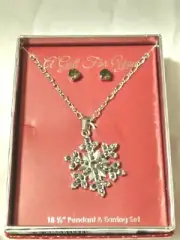 18.5 Pendant Snowflake With Earrings Set