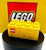 Lego Mini Box (8 Knobs - Yellow)
