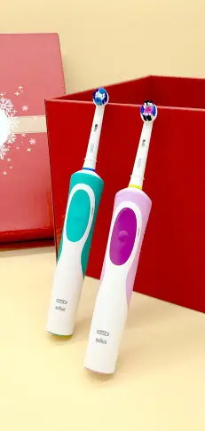 歐樂B(Oral-B)博朗電動牙刷歐樂b2D充電式旋轉式成人款D12