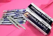 20 DISPOSABLE STERILE SURGICAL SCALPELS BLADES #11 & #10 WITH PLASTIC HANDLE