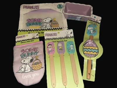 PEANUTS SNOOPY EASTER SET-SILICONE MITT~SPATULAS~COOKIE CUTTER~DISH~SNACK BAGS
