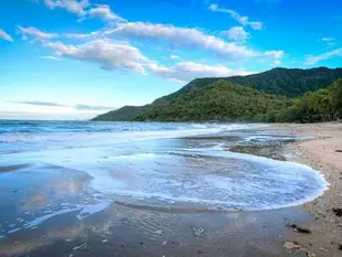 Oak Beach on the Sand