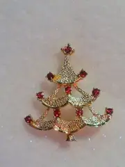 TINY RED CHRISTMAS TREE CRYSTAL BROOCH MADE IN CZECH