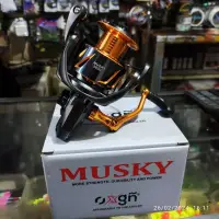 在飛比找蝦皮購物優惠-Oxgn MUSKY 捲軸 3000