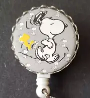 Dancing SNOOPY Peanuts Retractable Reel ID Card Badge Holder Key Chain FREE SHIP