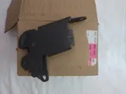 NEW GM OEM 15 16 17 18 19 20 Escalade ESV Second Row Seat Frame Latch 84439143