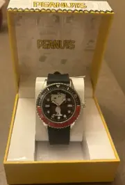 ACCUTIME PEANUTS SNOOPY SPECIAL EDITION WATCH BRAND NEW