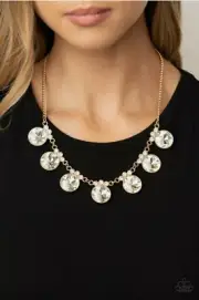 Paparazzi Necklace ~ GLOW-Getter Glamour - Gold