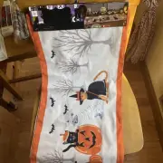 FAO Schwarz Halloween Costume Cats Pumpkins Table Runner Lights Up NWT